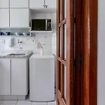 Apartamento Em Copacabana A 9 Minutos Da Praia - Stc202